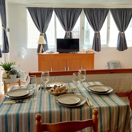 Wonderful Island I E Wonderful Island Ii, T1 No Centro De Olhao, Com Ar Condicionado דירה *